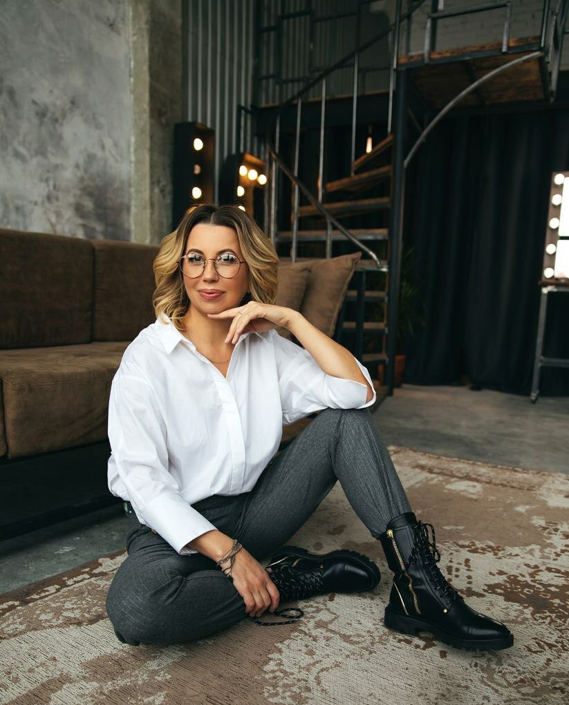 Ksenia — licensed permanent makeup artist with 30 years experience in Brooklyn NYC